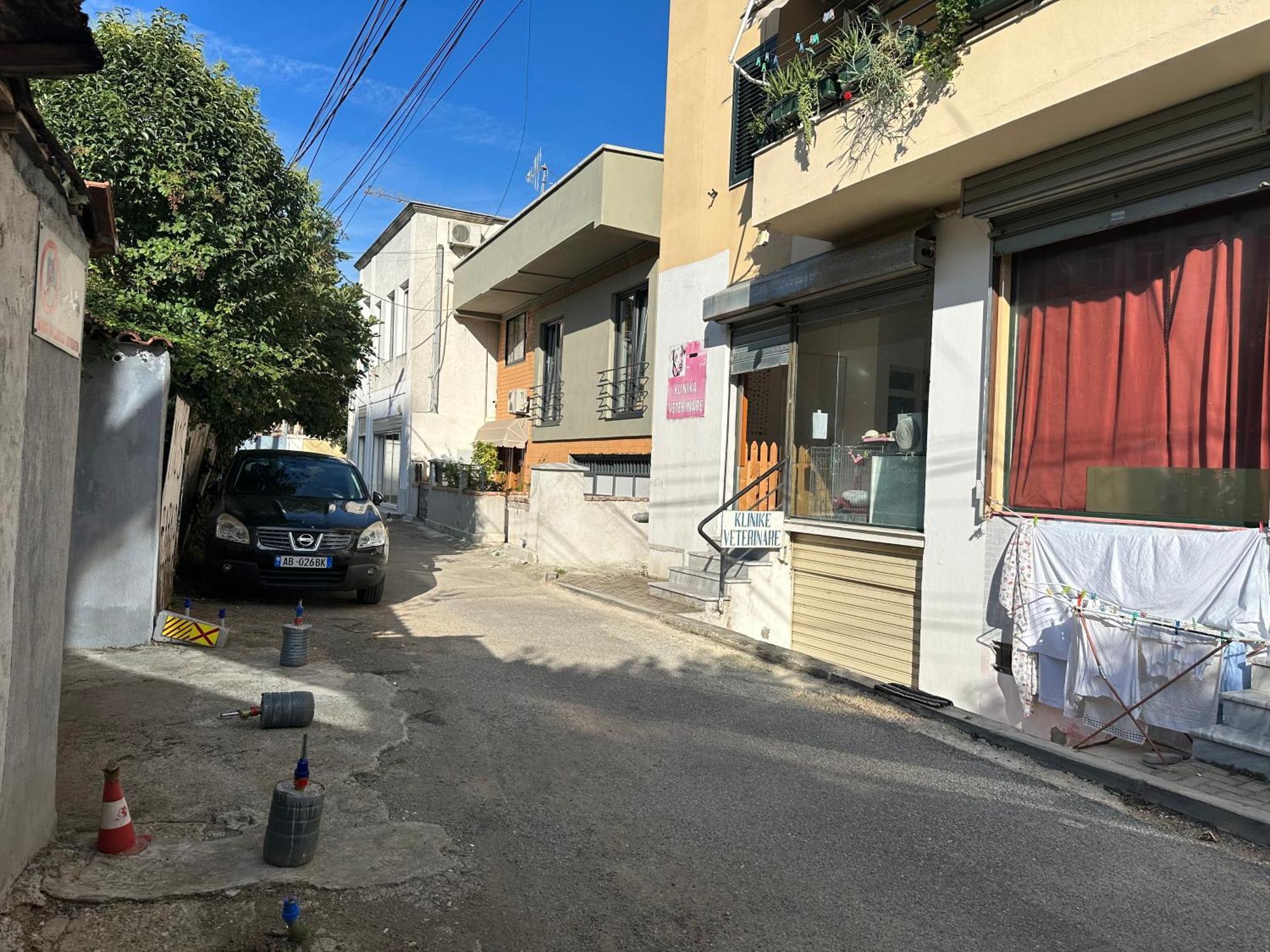 Central Comfort Suites Tirana Exterior foto